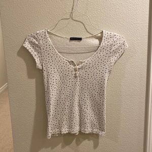 Brandy Melville floral button top, blue floral patter like new